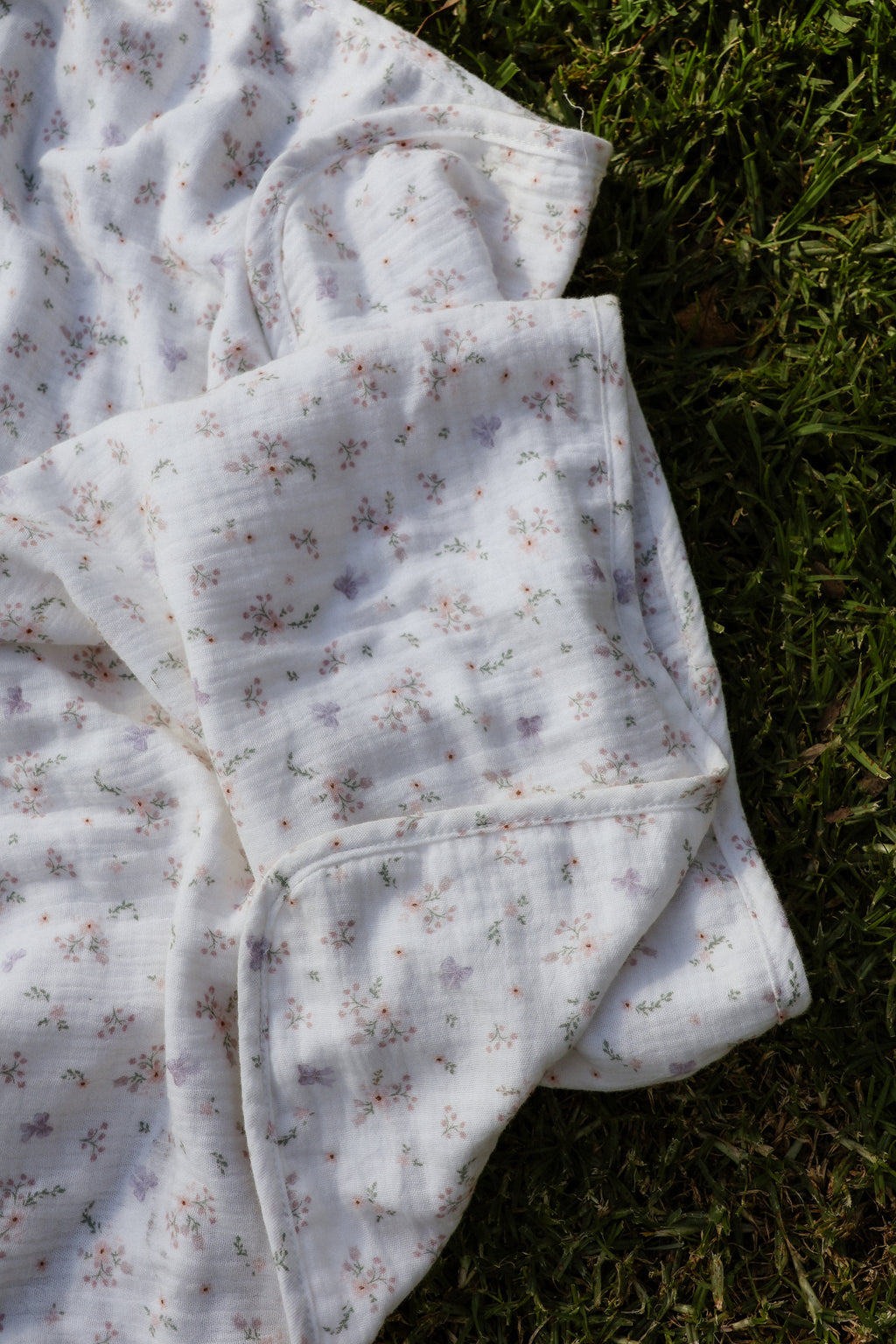 Organic Cotton Swaddle ~ Thea Floral